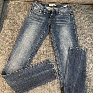 Levi’s 524